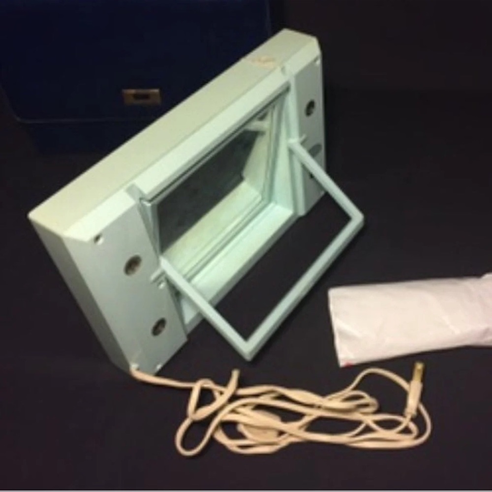 Vintage MCM Vanity Mirror With Lights Mirror go Lightly MCM beauty makeup - Picture 3 of 9